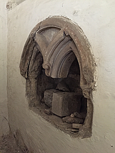 Piscina in the south transept June 2015
